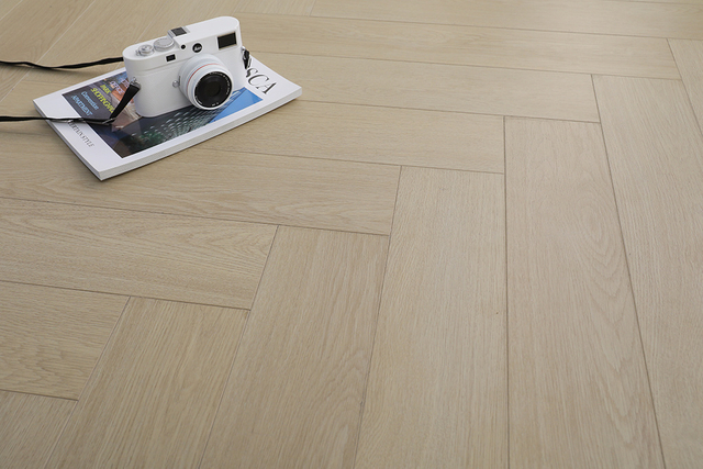 أرضيات خشبية هندسية جديدة لعام 2023 ورق حبيبات خشبية مقاومة للاهتراء خيارات متعددة للأنماط